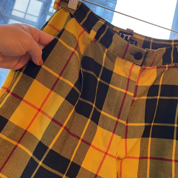 Live too true - Picture 8 of 9